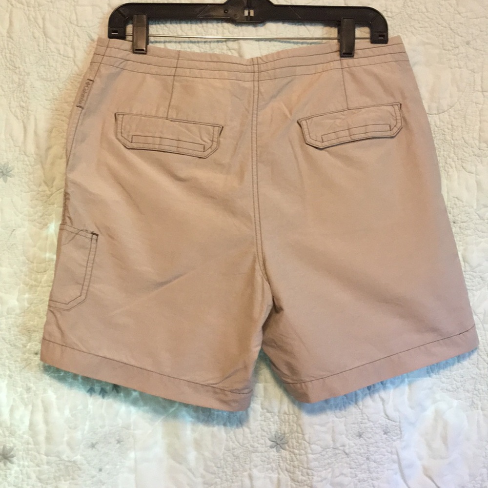 Columbia Shorts - Picture 2 of 3